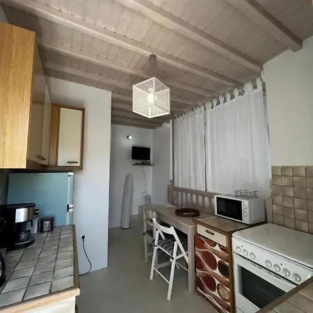 Almyra Apartment *